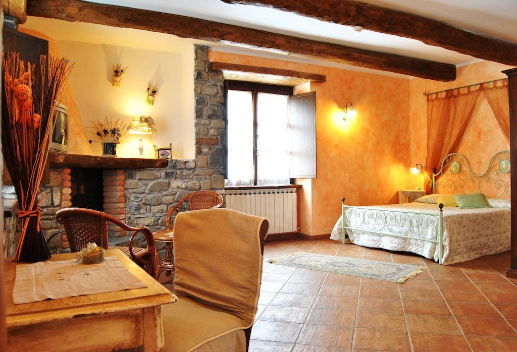 Bed and Breakfast Le Macine Del Confluente Бадалукко Номер фото